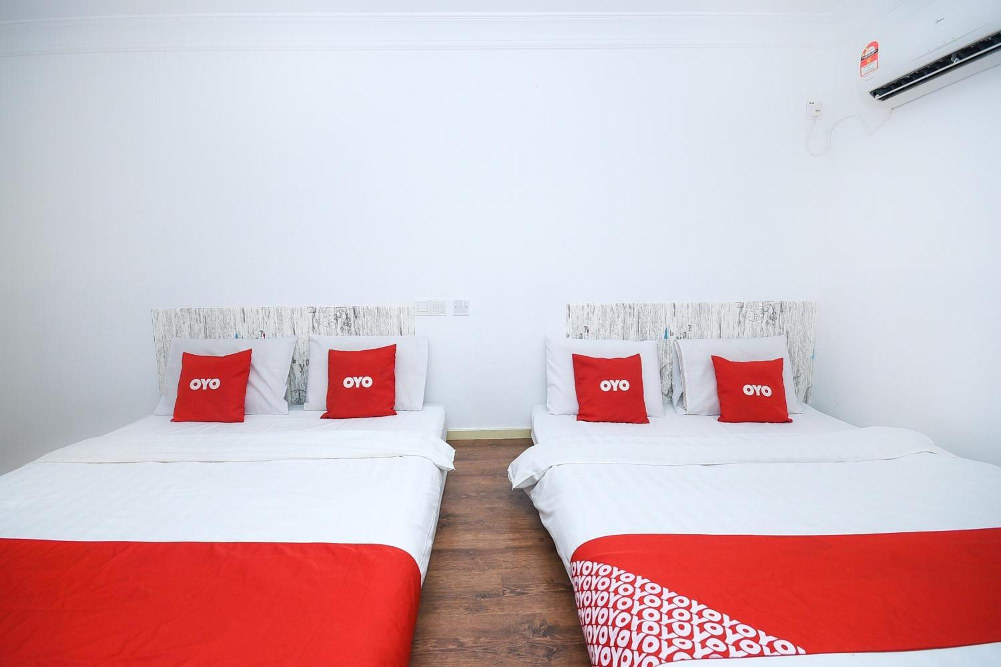Oyo 90820 River Inn Мири Екстериор снимка